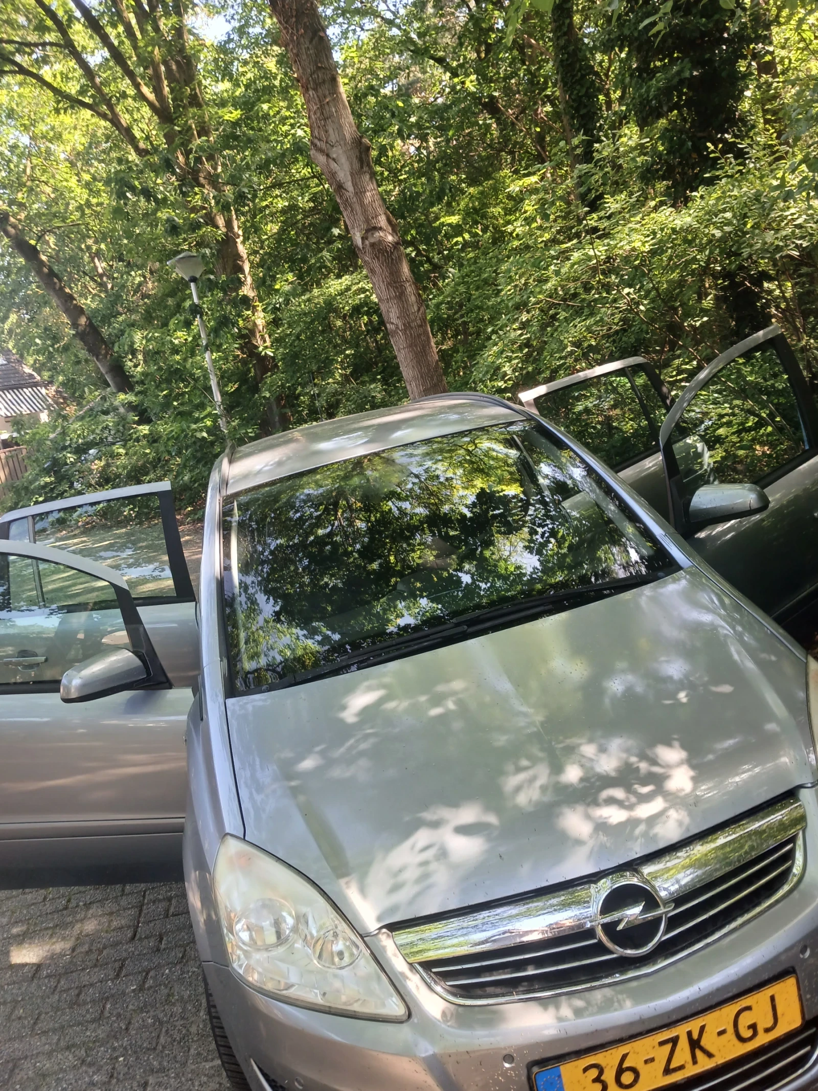 Opel Zafira, снимка 13 - Автомобили и джипове - 54677872