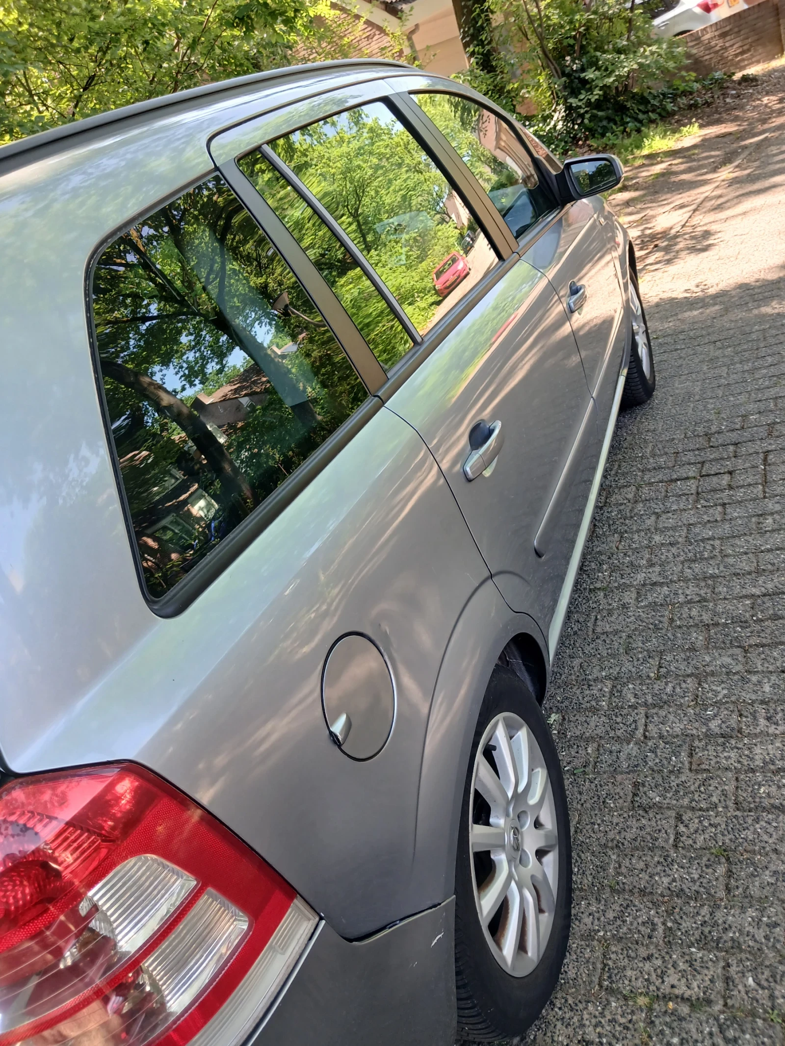 Opel Zafira, снимка 3 - Автомобили и джипове - 54677872