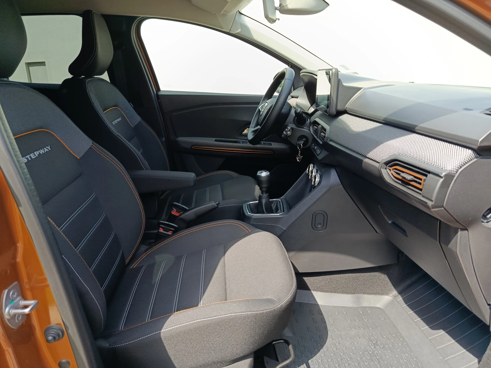Dacia Sandero Stepway ГАЗ Гаранция, снимка 14 - Автомобили и джипове - 54701656
