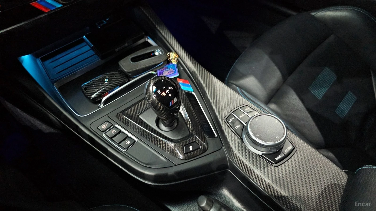 BMW M2 COMPETITION* CARBON* HARMAN KARDON* КОЖА* ПОДГРЕВ*, снимка 9 - Автомобили и джипове - 55484957