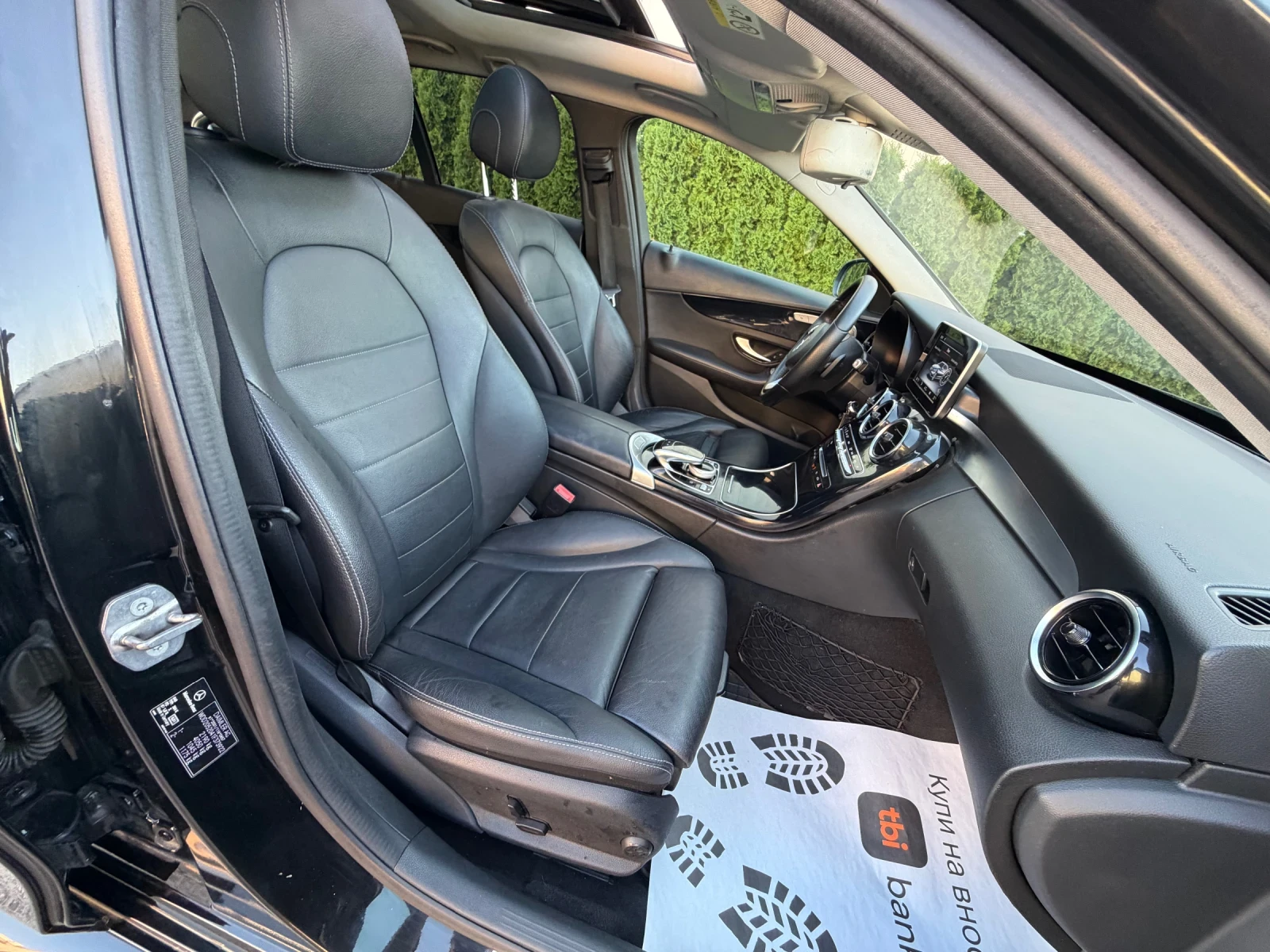 Mercedes-Benz C 220 cdi 170k.c* AMGline* Панорама* Recaro* ЛИЗИНГ* , снимка 14 - Автомобили и джипове - 55698860