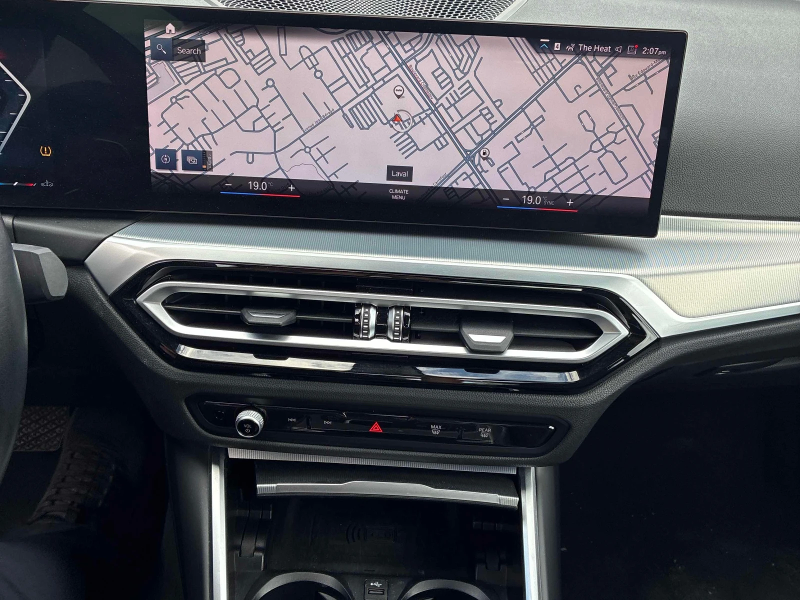 BMW 330 * 330i xDrive* CARFAX* АВТОКРЕДИТ* , снимка 9 - Автомобили и джипове - 55815371