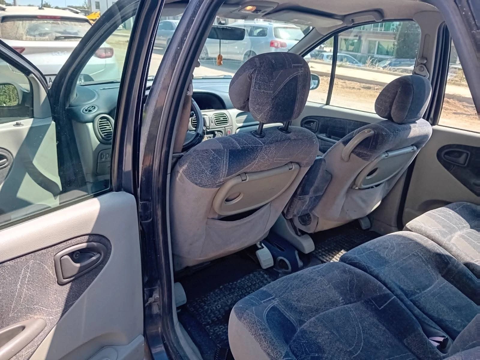 Renault Megane, снимка 4 - Автомобили и джипове - 55874563