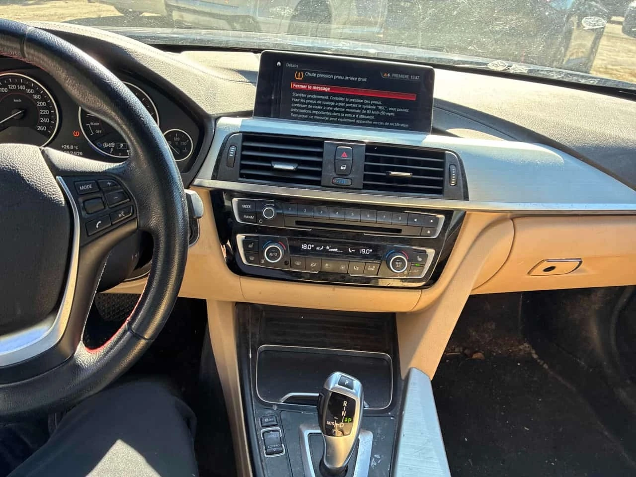 BMW 330  xDrive * ГЛАВНО ПРЕДСТАВИТЕЛСТВО НА BMW, снимка 9 - Автомобили и джипове - 56235835