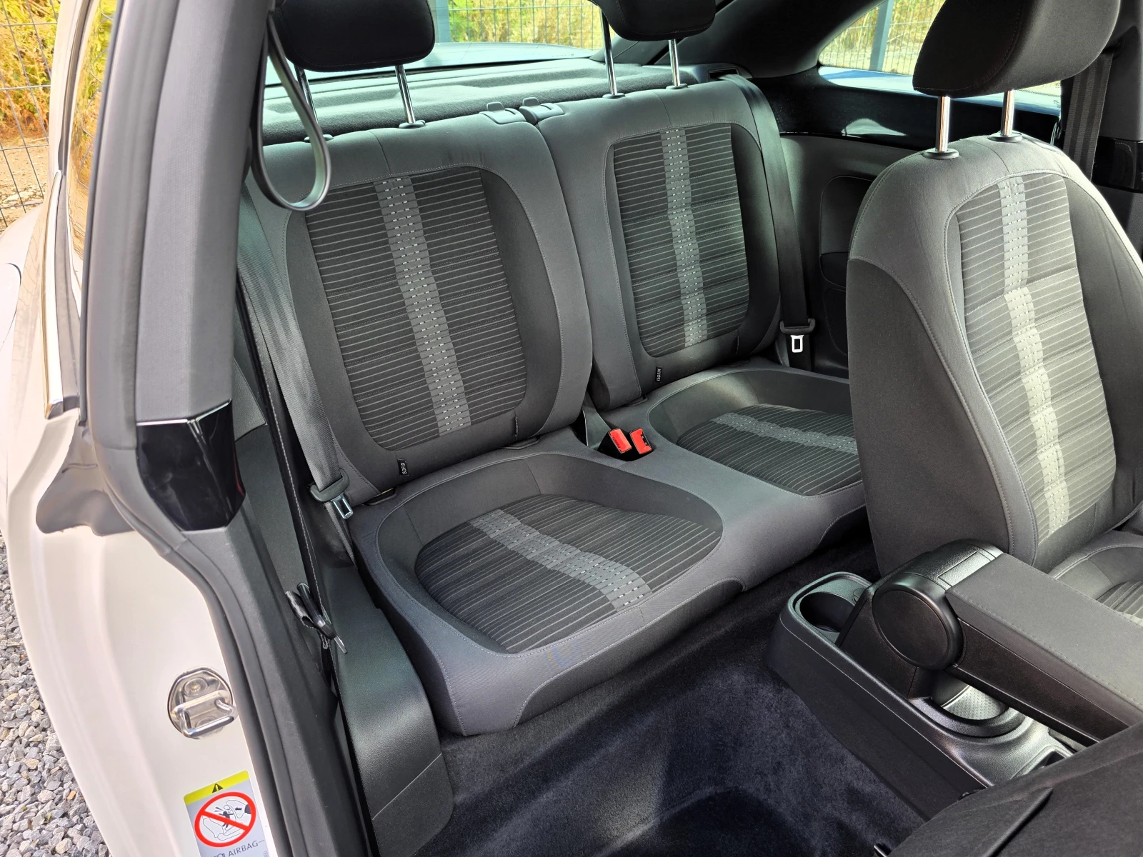 VW Beetle 2.0TSI/200ps/DSG, снимка 11 - Автомобили и джипове - 56244499