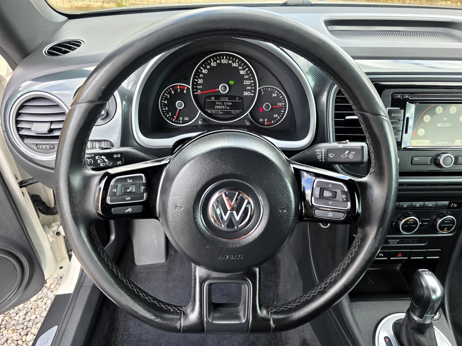 VW Beetle 2.0TSI/200ps/DSG, снимка 8 - Автомобили и джипове - 56244499
