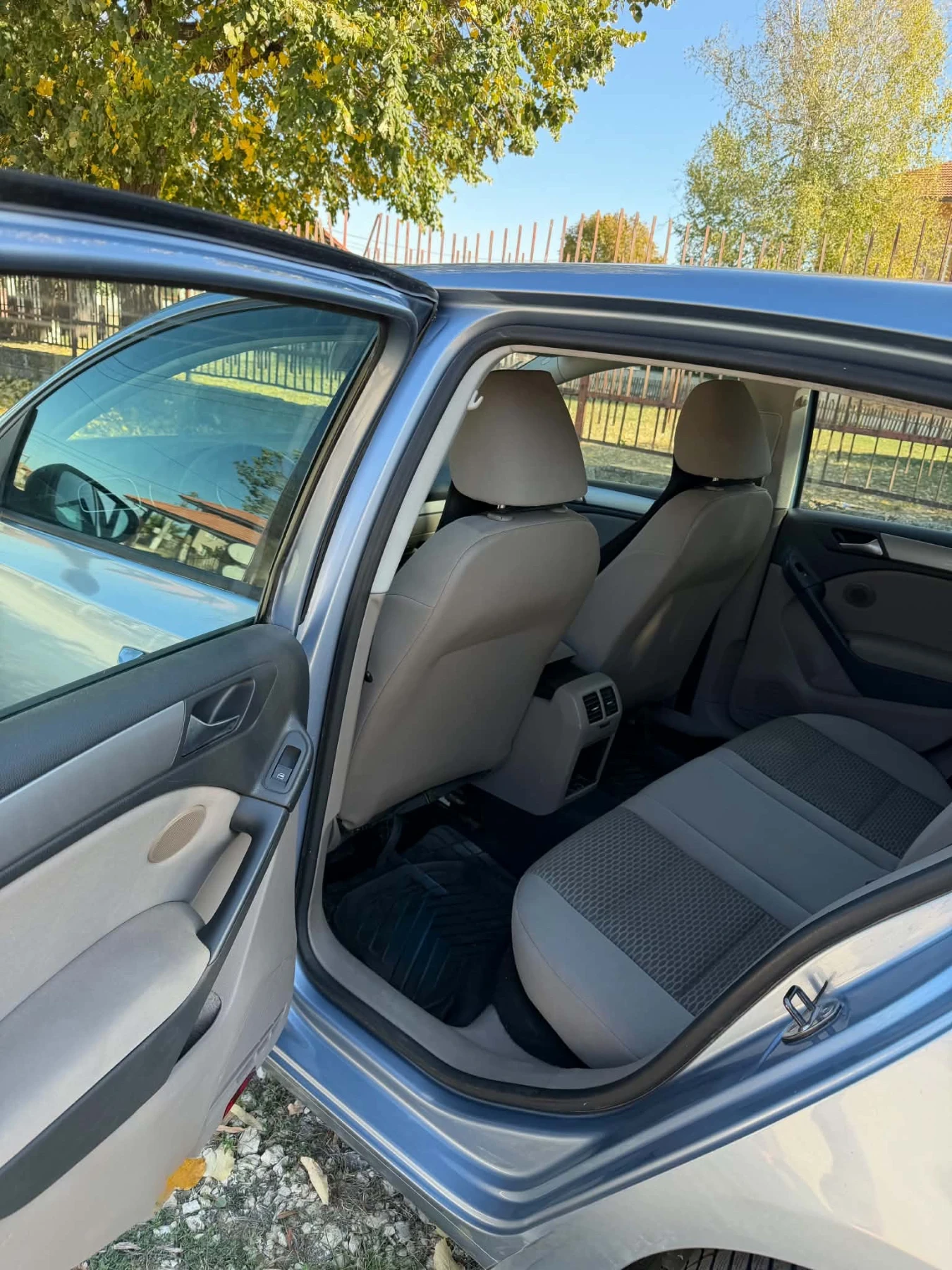 VW Golf VI, снимка 8 - Автомобили и джипове - 56443106