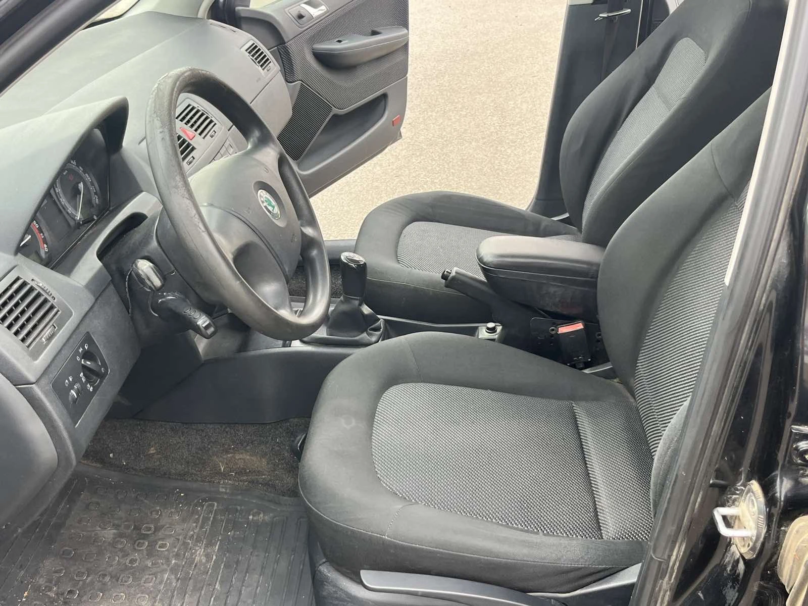 Skoda Fabia 1.4TDI 80�� EURO 4 NAVI ���������  | Mobile.bg � ����������� 8