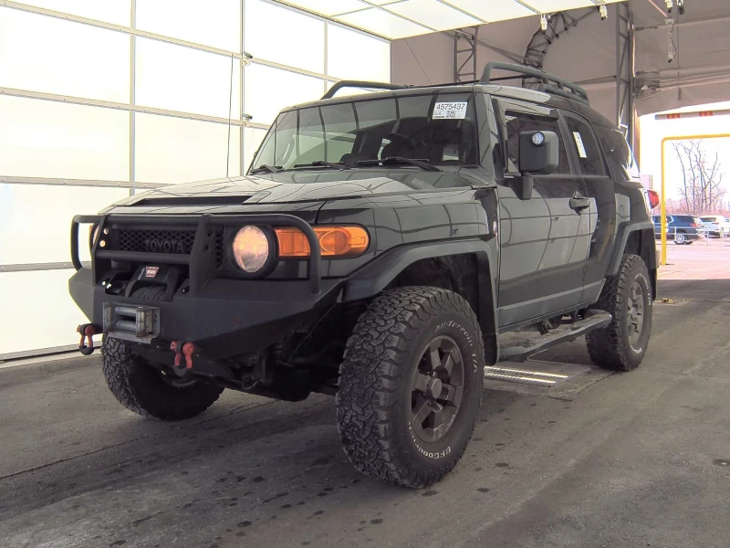 Toyota Fj cruiser, снимка 1 - Автомобили и джипове - 49108650