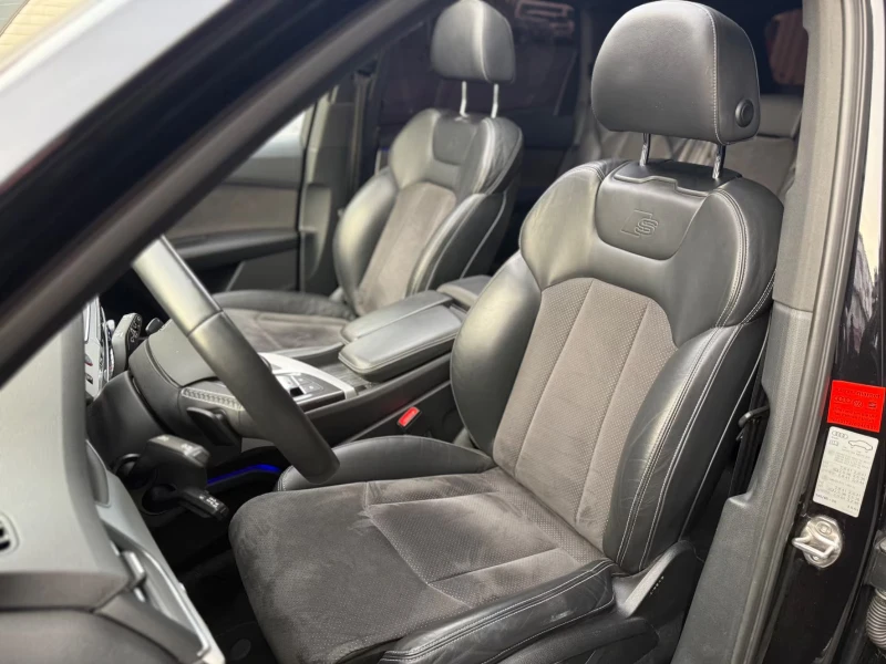 Audi SQ7 4.0TDI/QUATTRO/435HP/MATRIX/PANO/S.CLOSE/689fpr, снимка 10 - Автомобили и джипове - 51580124