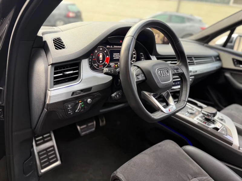 Audi SQ7 4.0TDI/QUATTRO/435HP/MATRIX/PANO/S.CLOSE/689fpr, снимка 11 - Автомобили и джипове - 51580124