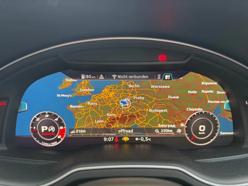 Audi SQ7 4.0TDI/QUATTRO/435HP/MATRIX/PANO/S.CLOSE/689fpr, снимка 14 - Автомобили и джипове - 51580124