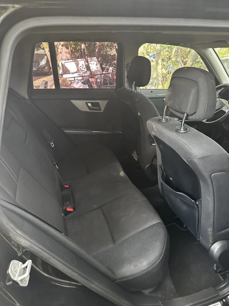 Mercedes-Benz GLK 200    ОБСЛУЖЕН ФЕЙСЛИФТ ДОГОВАРЯНЕ , снимка 3 - Автомобили и джипове - 52331223