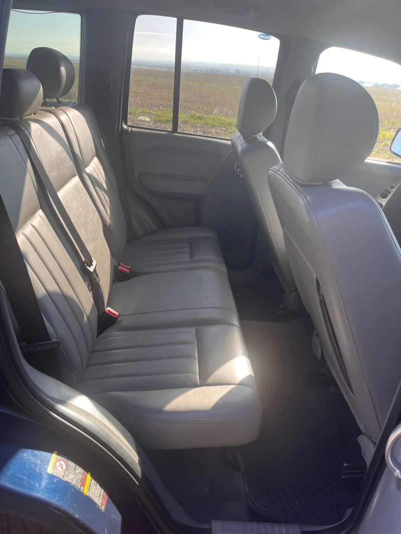 Jeep Cherokee, снимка 9 - Автомобили и джипове - 52825619