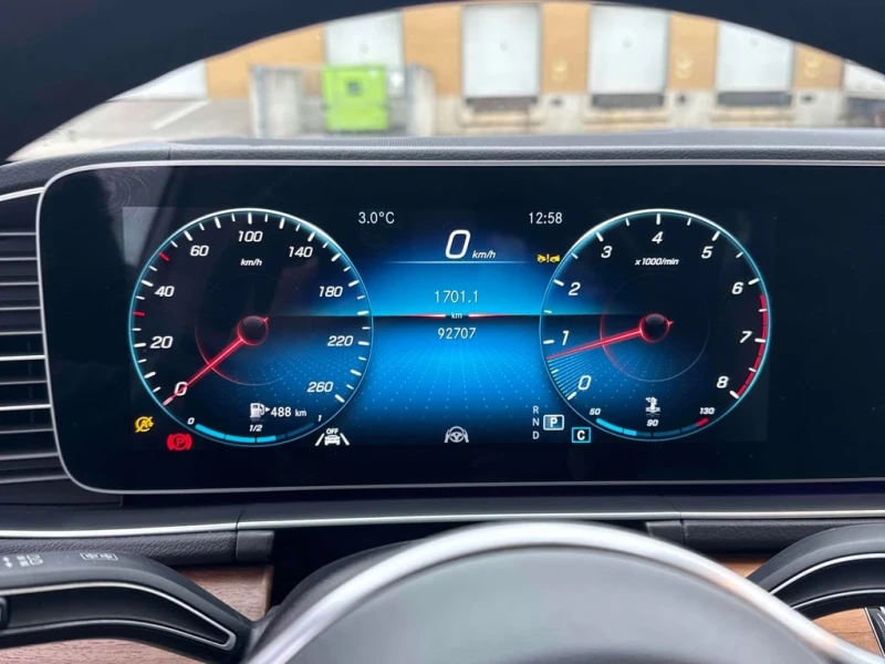 Mercedes-Benz GLE * 350 * CARFAX * БЕЗ ПЪРВОНАЧАЛНА ВНОСКА, снимка 8 - Автомобили и джипове - 53057516