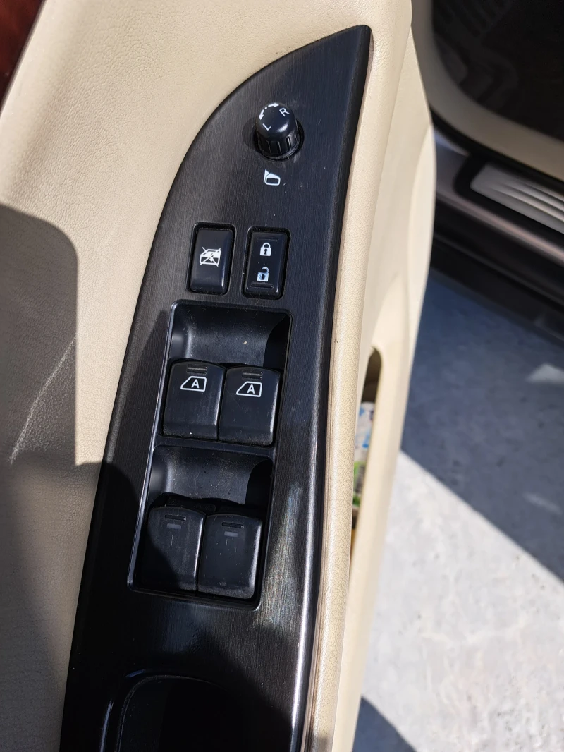 Infiniti Ex35, снимка 10 - Автомобили и джипове - 53227204