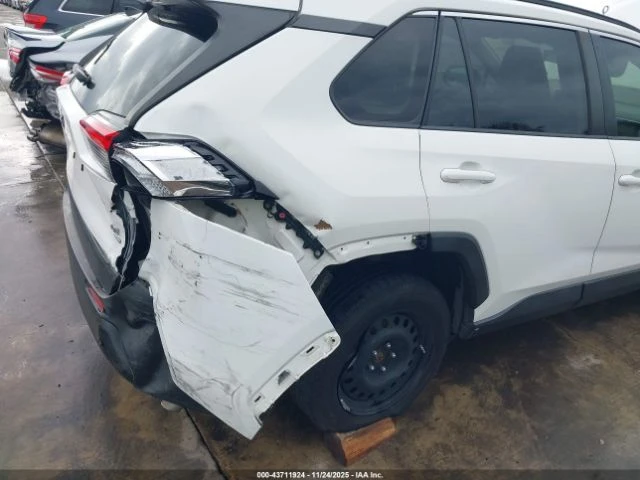 Toyota Rav4 ПОДГРЕВ* КАМЕРА* КЕЙЛЕС* LANE* ASSIST - изображение 6