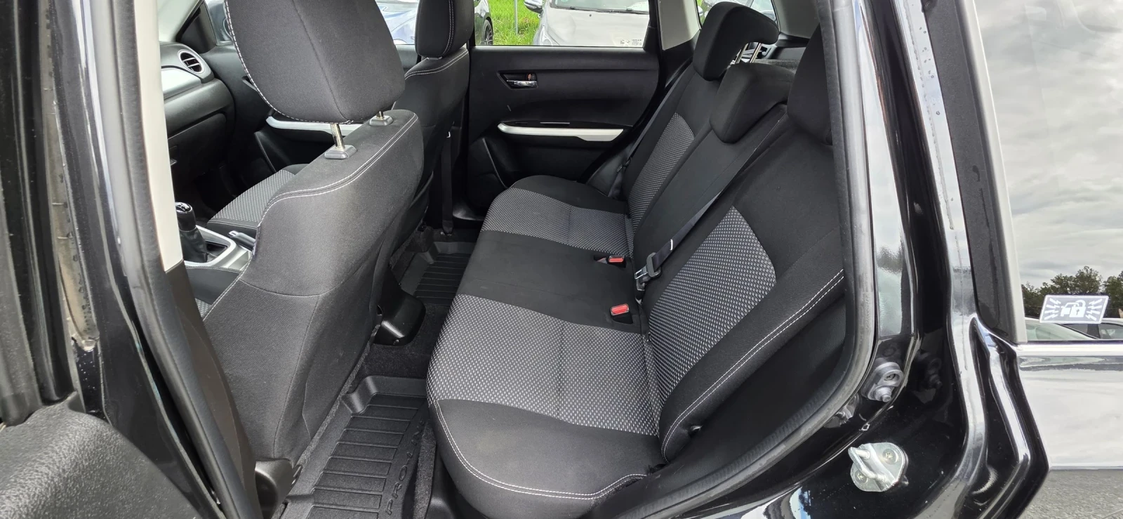 Suzuki Vitara 1, 6 бенз 120 к нави , снимка 11 - Автомобили и джипове - 54092380