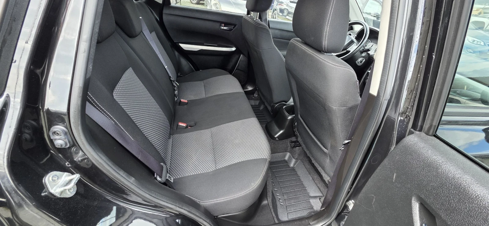 Suzuki Vitara 1, 6 бенз 120 к нави , снимка 14 - Автомобили и джипове - 54092380