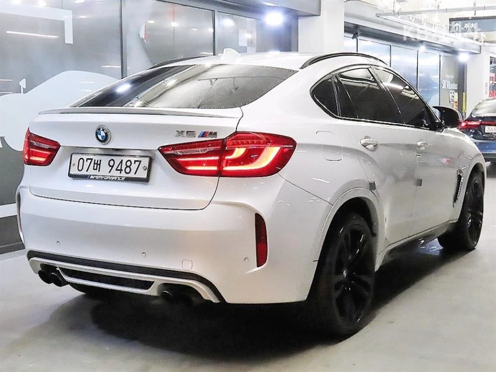 BMW X6 M| B&W| HUD| ALCANTARA| ЩОРИ, снимка 5 - Автомобили и джипове - 54454923