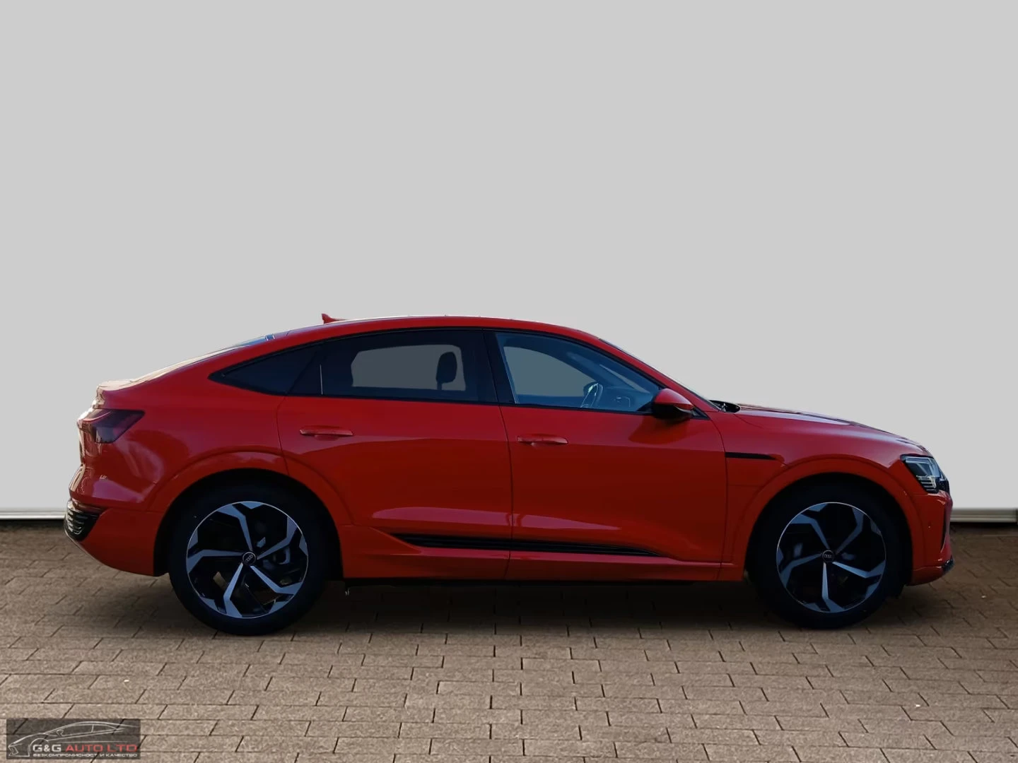 Audi Q8 50/E-TRON/340HP/SPORTBACK/ADVANCED/AHK/CPLAY/371q, снимка 4 - Автомобили и джипове - 54778028