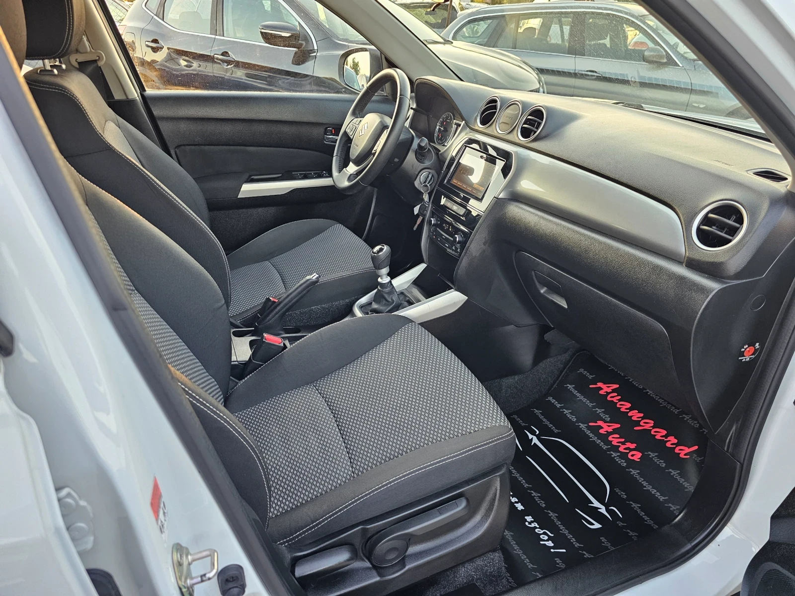 Suzuki Vitara 1.6D, 120к.с., снимка 9 - Автомобили и джипове - 55166979