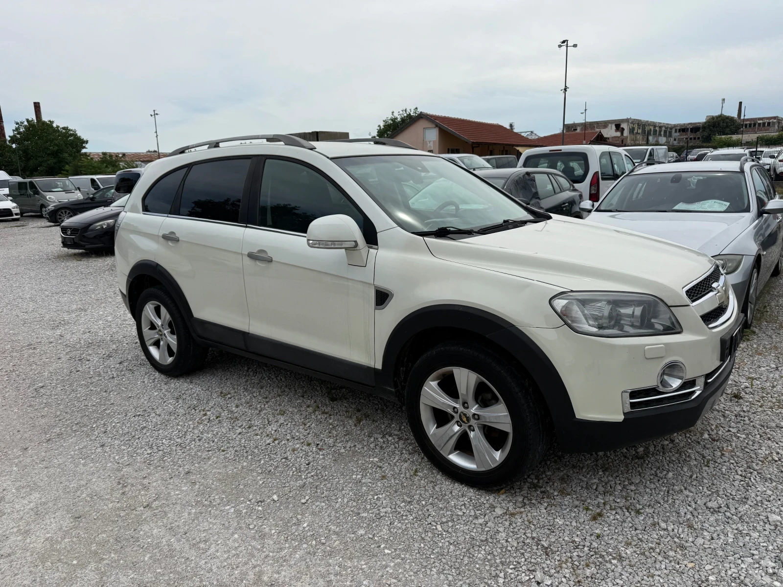 Chevrolet Captiva 2.0d 150ps 4x4 6+ 1, снимка 2 - Автомобили и джипове - 55543447