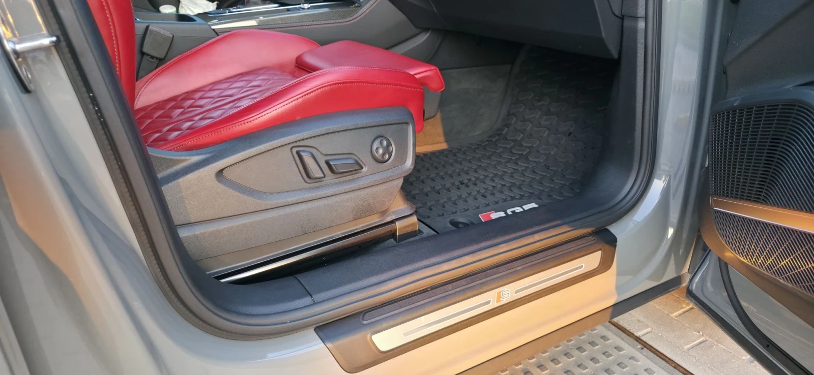 Audi SQ5 Sportback, Quantum Grey, Red leather seats l, Top!, снимка 6 - Автомобили и джипове - 55606308
