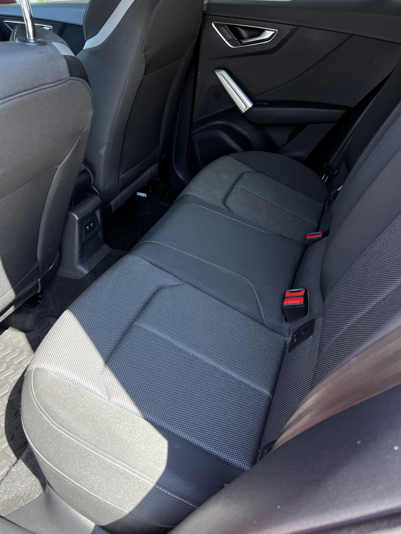 Audi Q2 35 TFSI Advanced, снимка 12 - Автомобили и джипове - 55803375