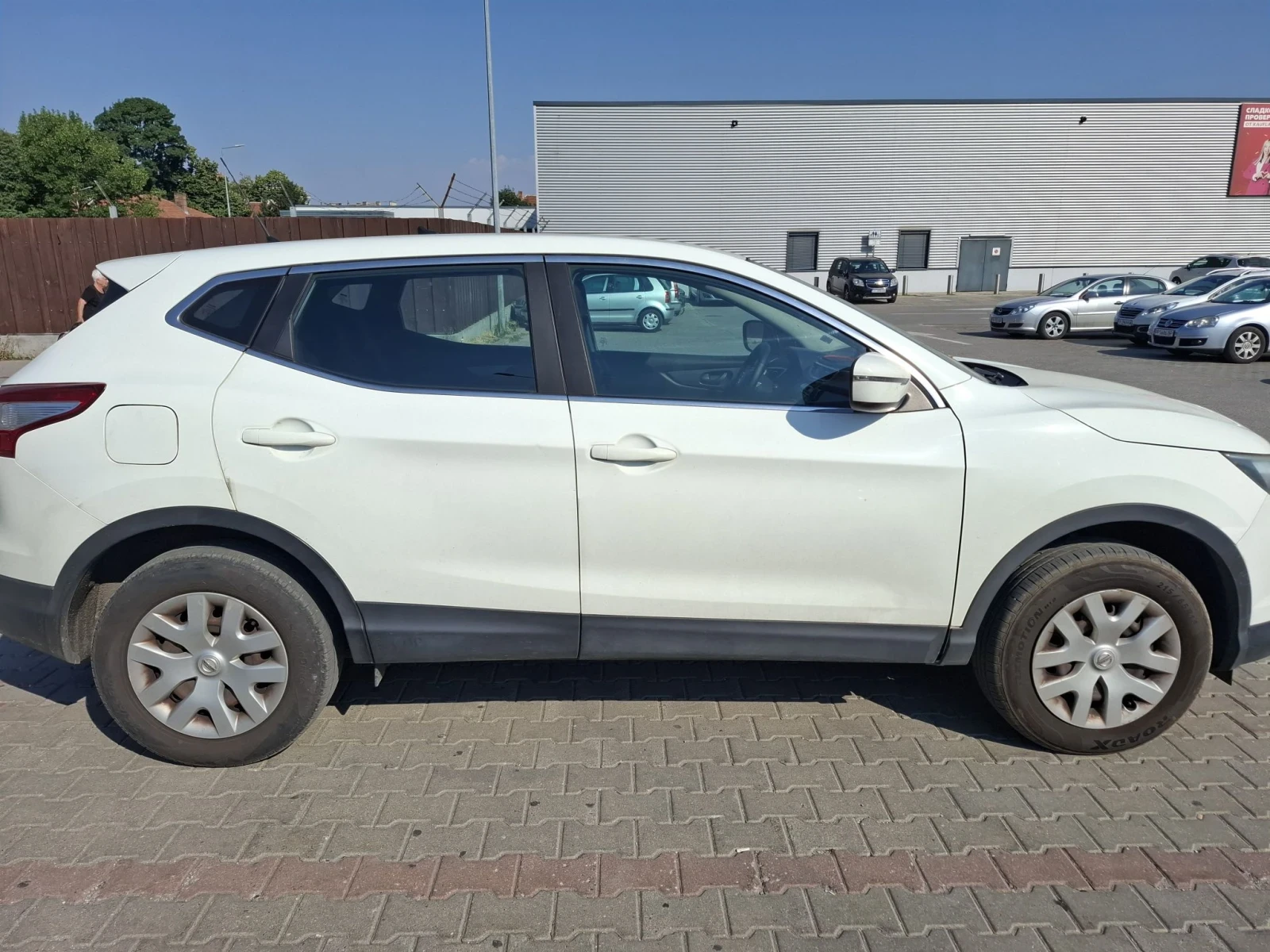 Nissan Qashqai nissan qashqai 1.6dci 130hp, снимка 7 - Автомобили и джипове - 55817545