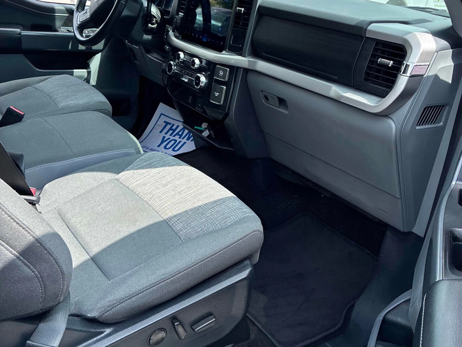 Ford F150 * 4WD SuperCrew Box * CARFAX * ФИНАНСИРАНЕ * , снимка 15 - Автомобили и джипове - 55833025