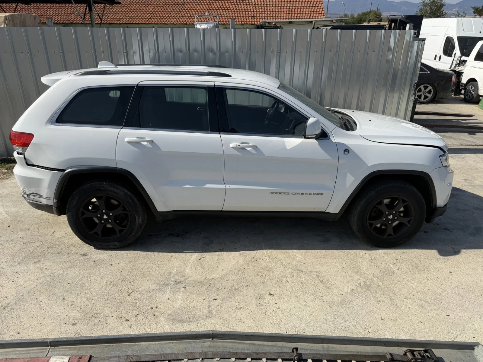 Jeep Grand cherokee 3.0CRD, снимка 6 - Автомобили и джипове - 55935656