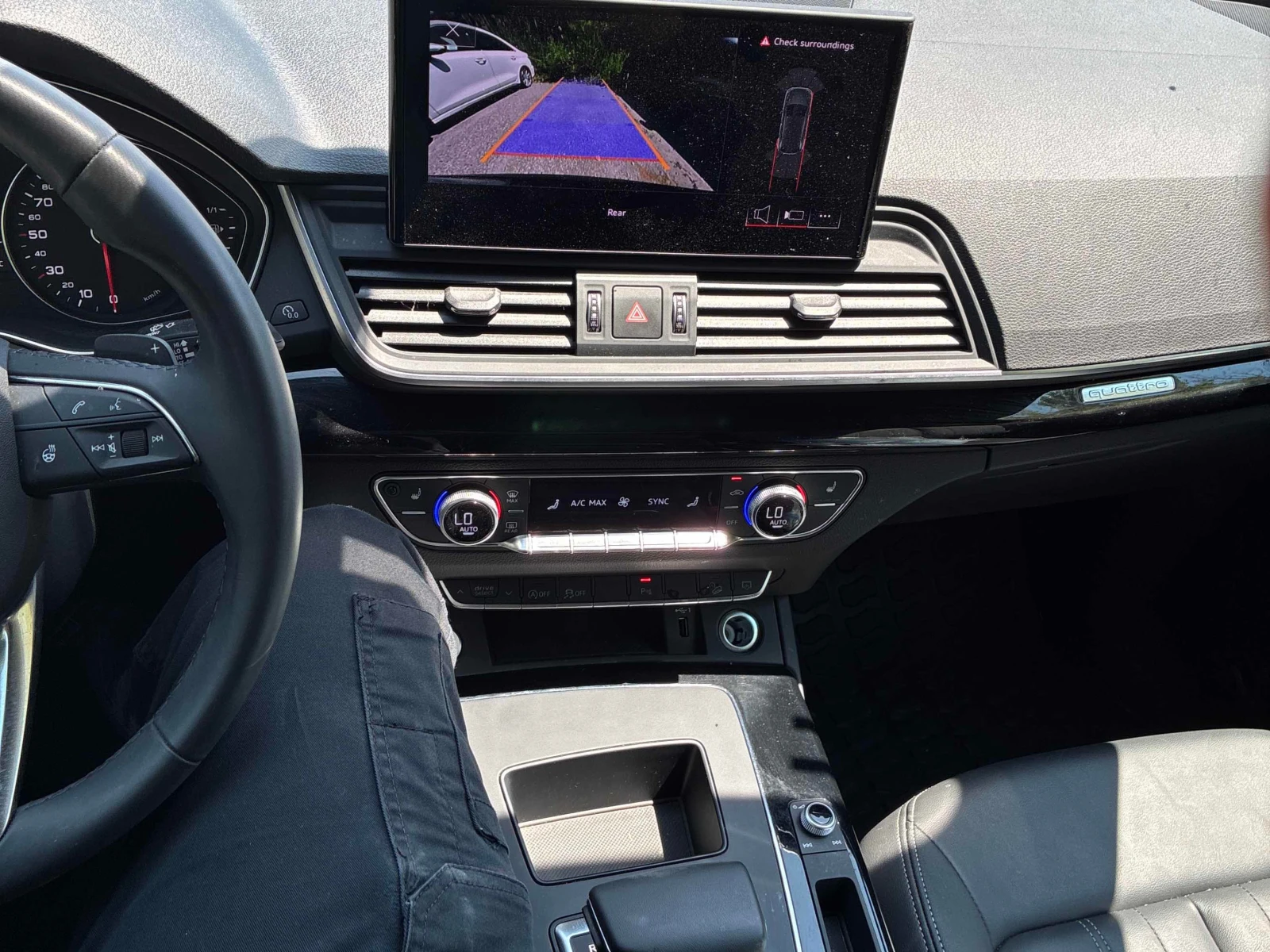 Audi Q5 * CARFAX * ОТ ПРЕДСТАВИТЕЛСТВО НА АУДИ, снимка 9 - Автомобили и джипове - 55948167
