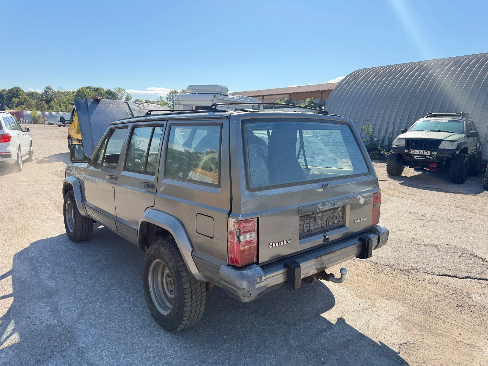Jeep Cherokee 2.5TD + Audi A4 1.9 131 ПРОЕКТ, снимка 3 - Автомобили и джипове - 56095835