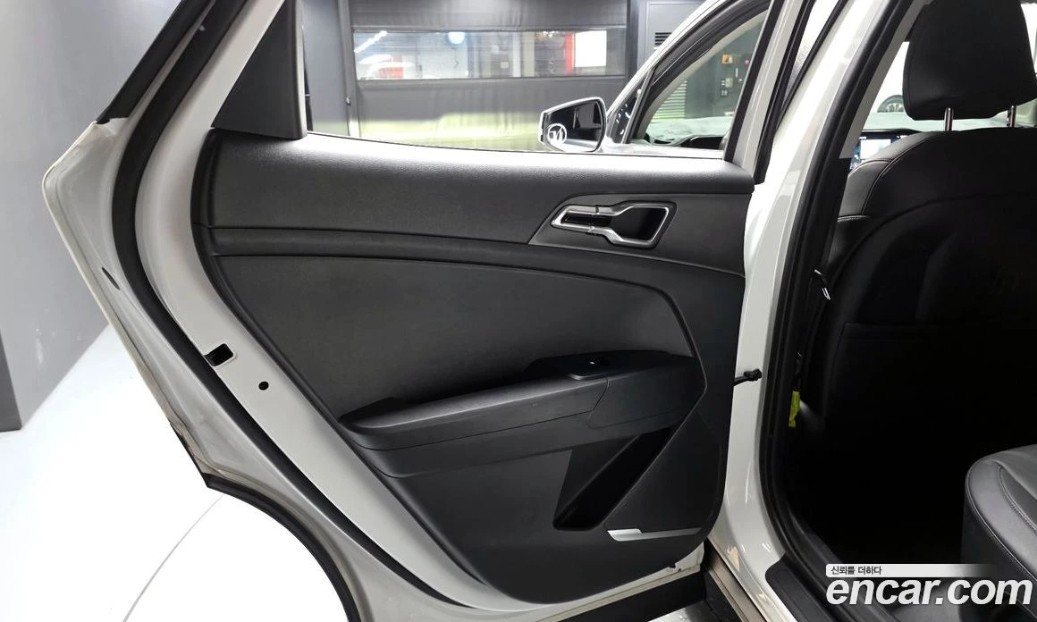 Kia Sportage LPG 2.0 2WD Prestige, снимка 15 - Автомобили и джипове - 56096044