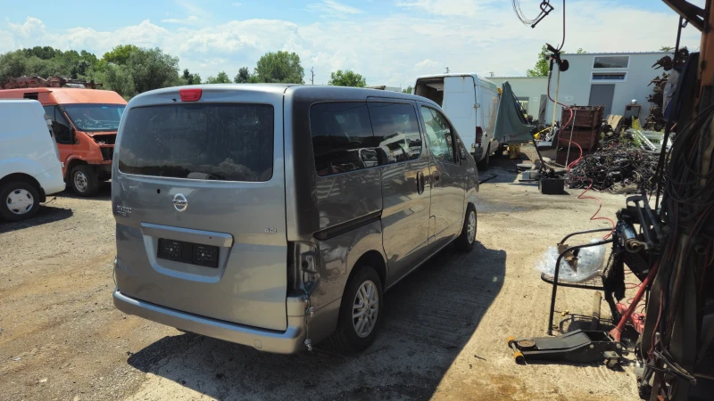 Nissan NV200 1.5dci/на части, снимка 4 - Бусове и автобуси - 51264200