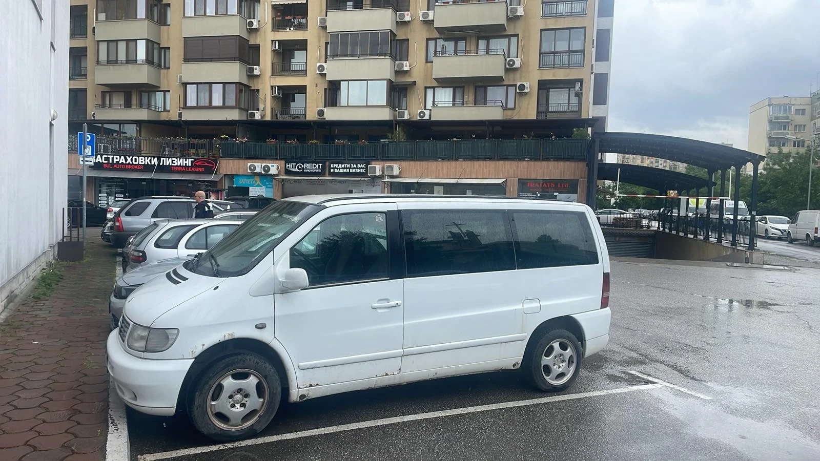 Mercedes-Benz Vito пътнически, снимка 2 - Бусове и автобуси - 54856083