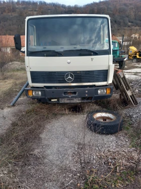 Mercedes-Benz 814 Цял за части, снимка 1