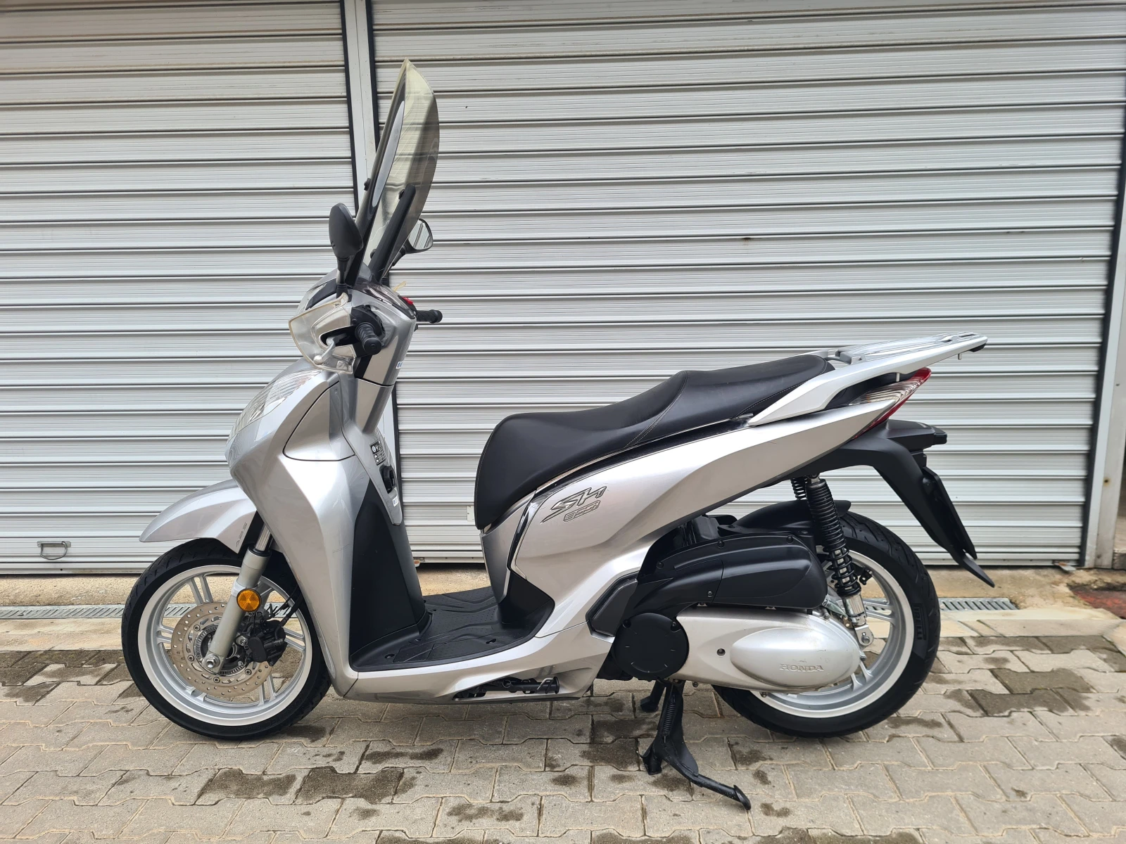 Honda Sh 300i ABS/TCS, снимка 5 - Мотоциклети и мототехника - 56340256