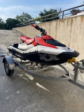 Джет Bombardier Sea Doo SPARK TRIXX 3up , снимка 2