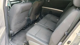 Toyota Corolla verso 2.2 D4D, снимка 9