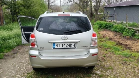 Toyota Corolla verso 2.2 D4D, снимка 10