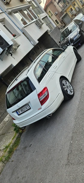 Mercedes-Benz C 320, снимка 3