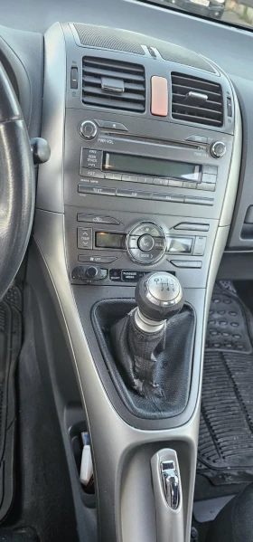 Toyota Auris, снимка 5