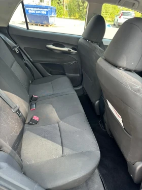 Toyota Auris 1.4 D4D 6 скорости, снимка 6