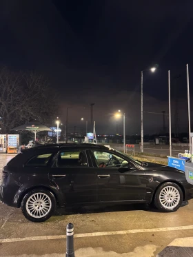 Alfa Romeo 159 sportwagon 2.4 Кожа/Ръчка/Темпомат/230кс./Ксенон/Бартер - 4300 € / 8410.07 лв. - 98771151 5