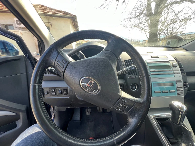 Toyota Corolla verso 2.2 D4D 136к.с, снимка 7 - Автомобили и джипове - 47003586