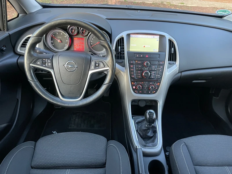 Opel Astra 1.7CDTI 110к.с. FACE NAVI ГЕРМАНИЯ, снимка 10 - Автомобили и джипове - 47359449