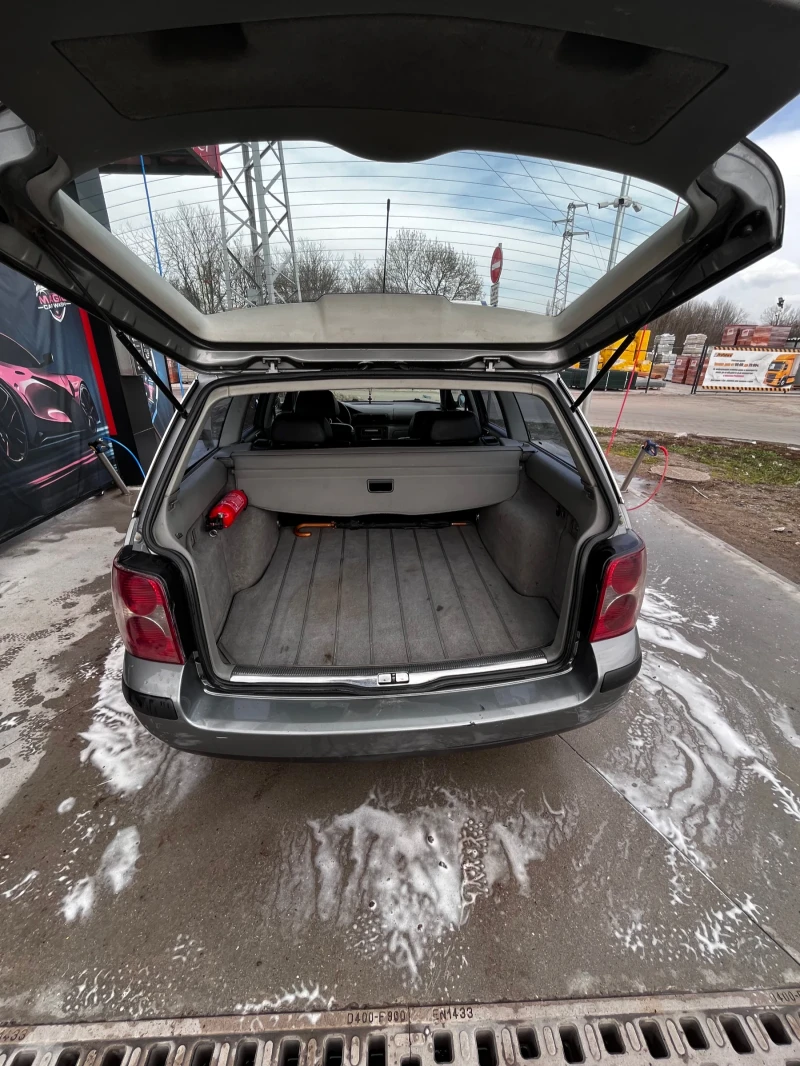 VW Passat, снимка 6 - Автомобили и джипове - 49470327