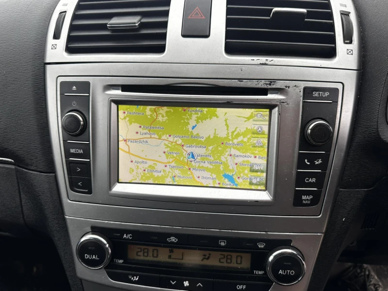 Toyota Avensis 2.0 D-4D (124 к.с.)NAVIGATION, снимка 9 - Автомобили и джипове - 52982404